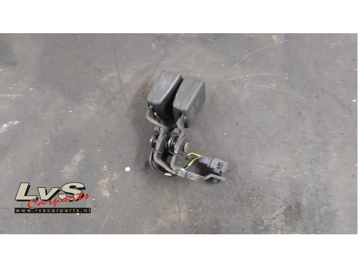 Volkswagen Passat Sicherheitsgurt Schließe links hinten