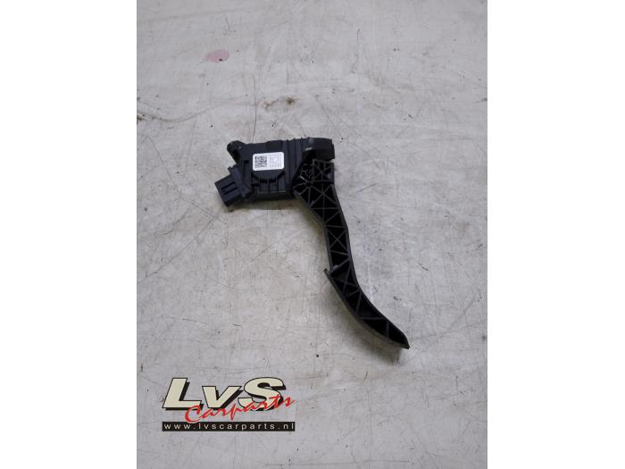 Volkswagen Passat Gaspedal