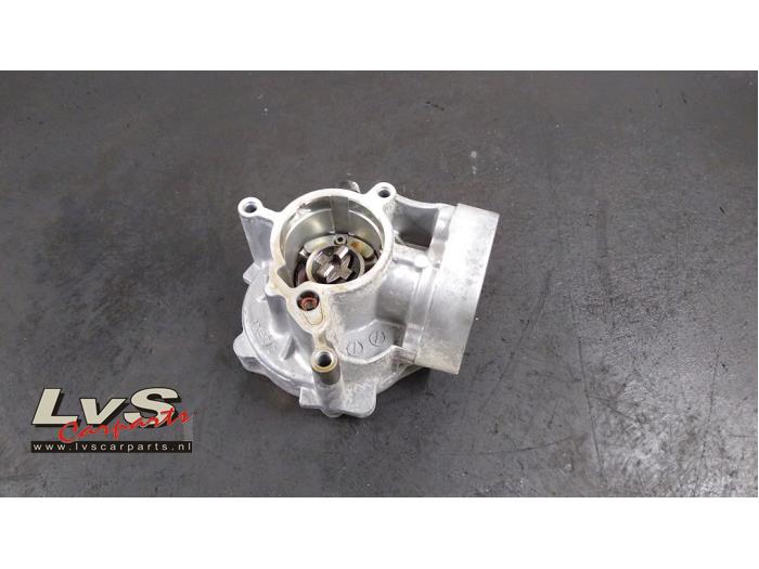 Volkswagen Golf Pompe à vide (essence)