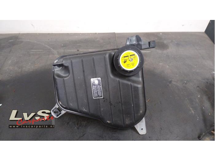 Jaguar XF Expansion vessel