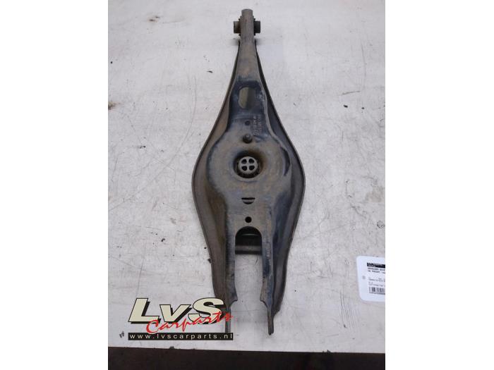 Volkswagen Passat Draagarm boven links-achter