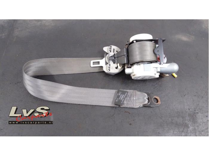 Kia Rio Tendeur de ceinture droit