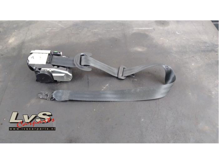 Volkswagen Passat Tendeur de ceinture gauche