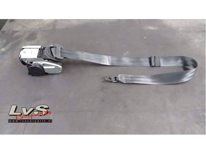 Volkswagen Passat Tendeur de ceinture droit