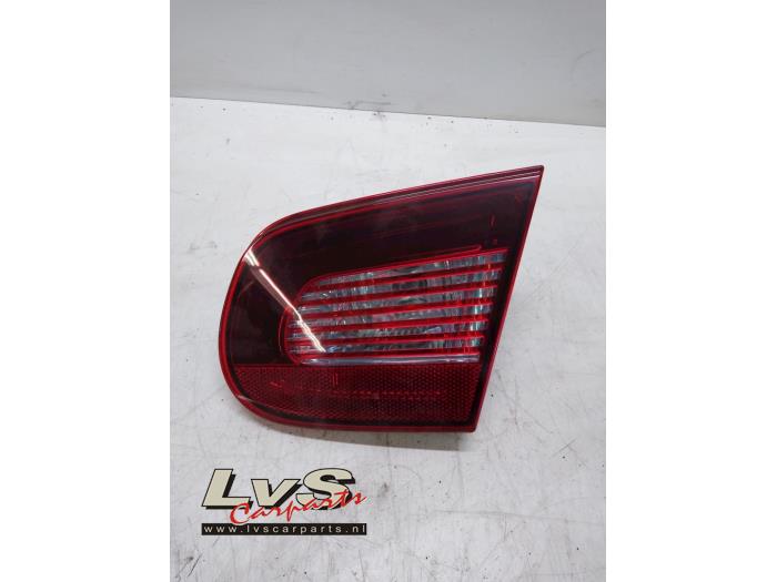 Volkswagen Eos Taillight, right