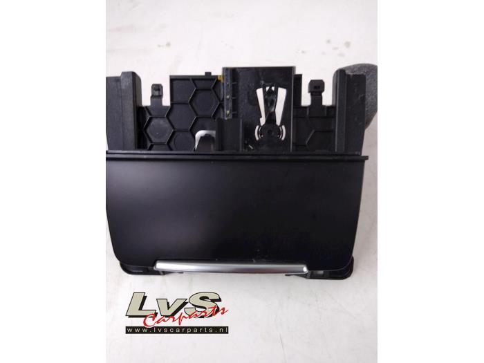 Audi Q5 Cendrier avant