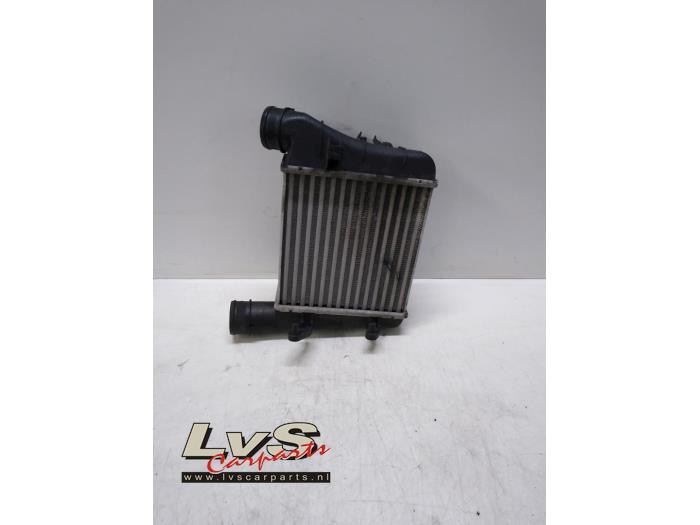 Audi A4 Ladeluftkühler