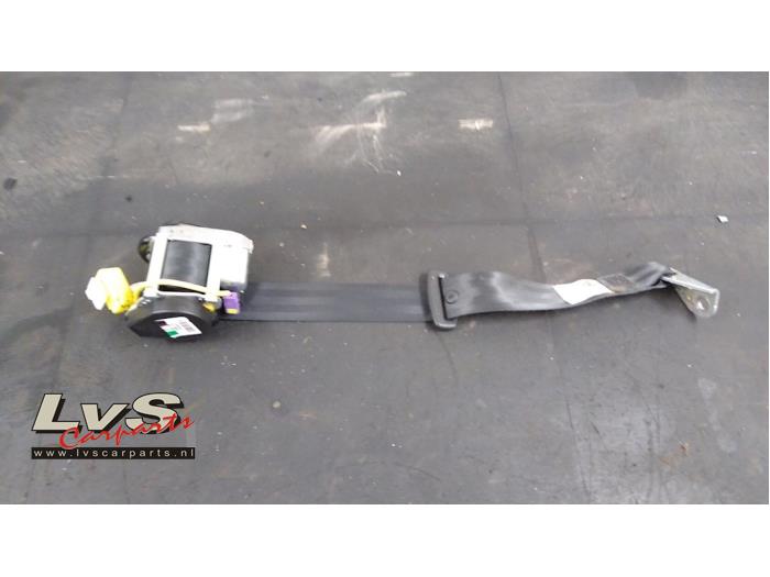 Volkswagen Golf Tendeur de ceinture arrière droit