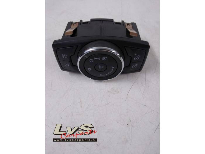 Ford Focus Light switch