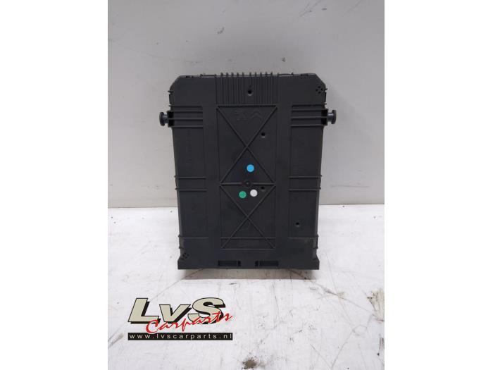 Peugeot 208 Boîte à fusibles