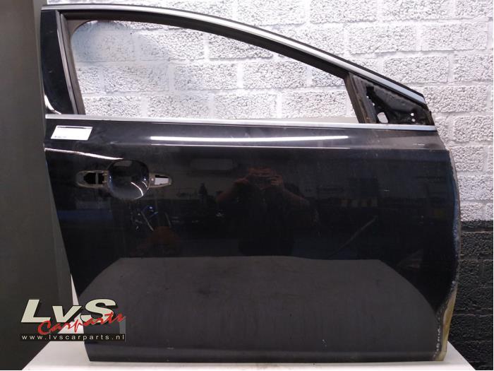 Volvo V40 Front door 4-door, right
