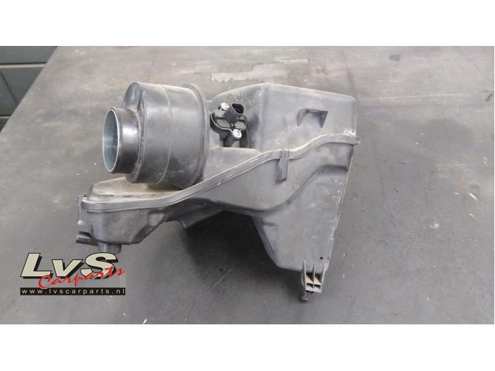 Opel Astra Air box