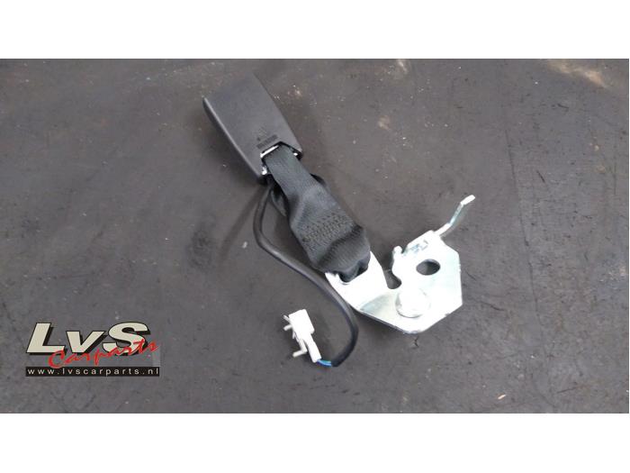 Nissan Qashqai Veiligheidsgordel Insteek links-achter