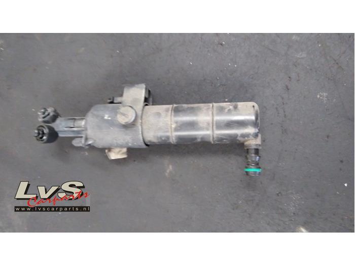 Mercedes E-Klasse Scheinwerfersprüher