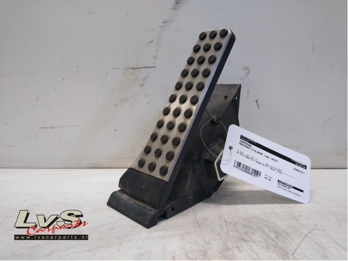 Mercedes E-Klasse Gaspedal