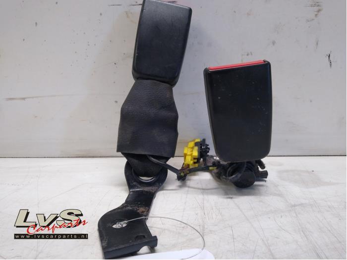 Mercedes E-Klasse Tendeur de ceinture arrière droit