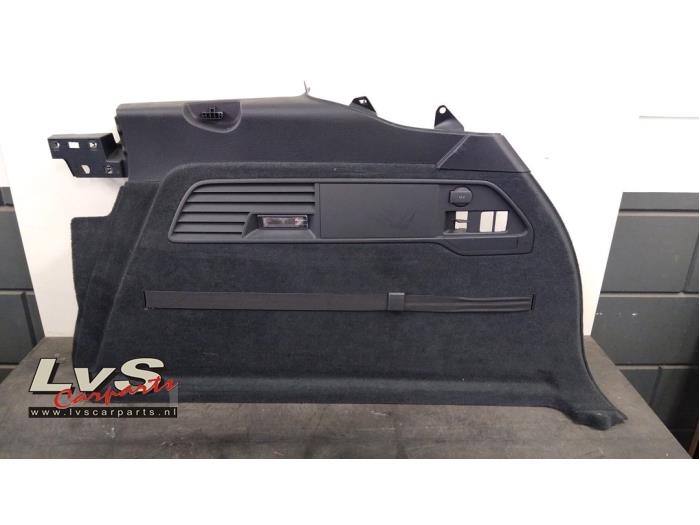 Volkswagen Touareg Revêtement panneau latéral arrière droit