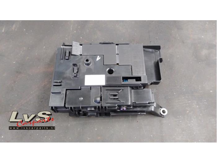 Volkswagen Touareg Fuse box