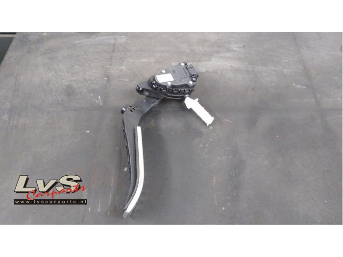 Volkswagen Touareg Accelerator pedal