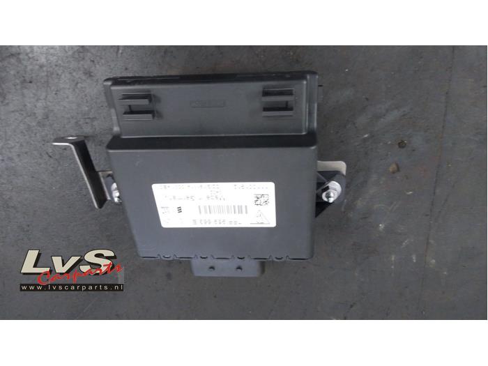 Volkswagen Touareg Voltage stabiliser