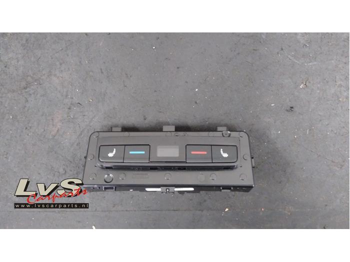 Volkswagen Tiguan Heater control panel