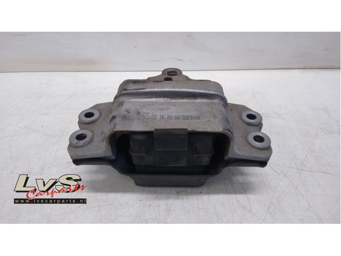 Audi A3 Engine mount
