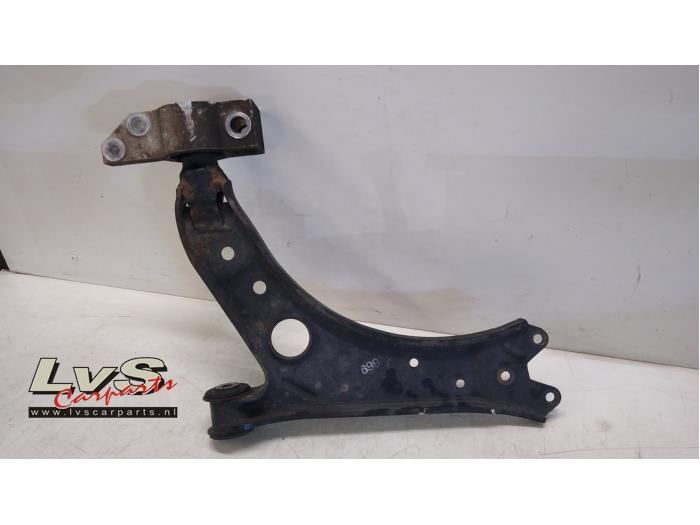 Audi A3 Bras de suspension avant gauche