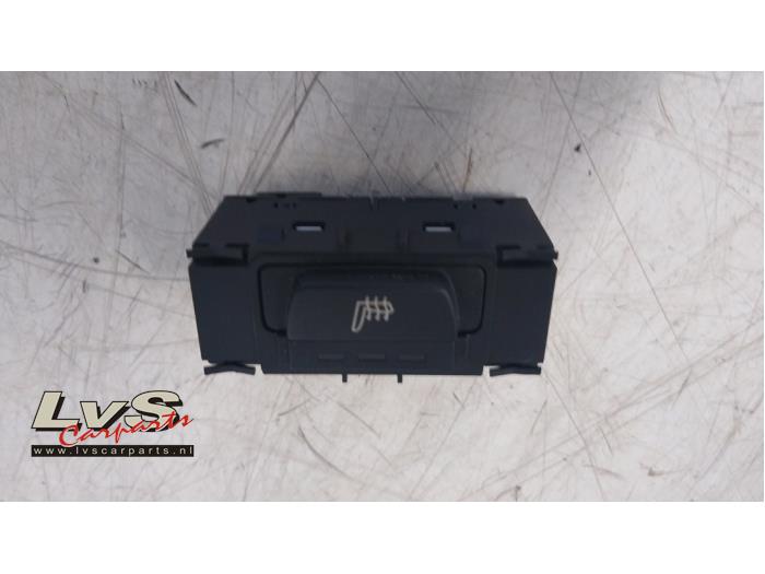 BMW 3-Série Commutateur chauffage siège