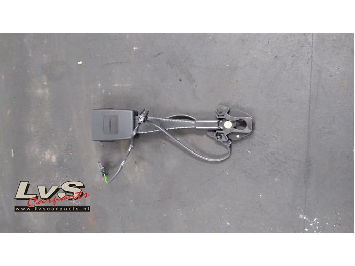 Audi A4 Front seatbelt buckle, left