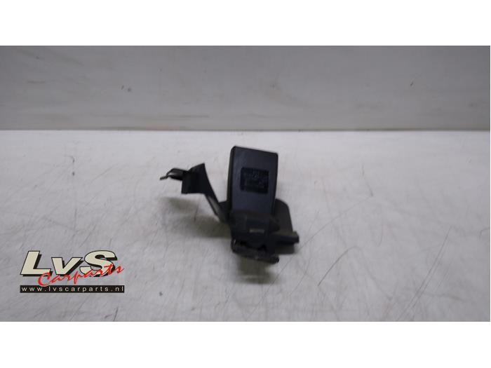 Audi A4 Sicherheitsgurt Schließe links hinten