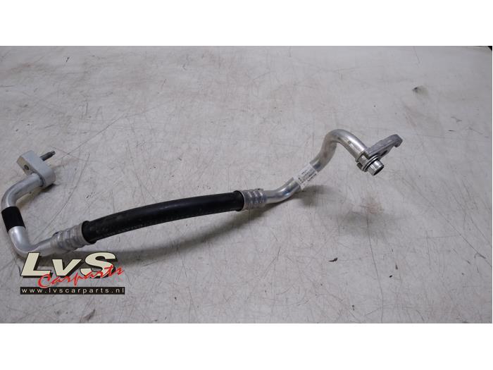 Ford Fiesta Air conditioning line