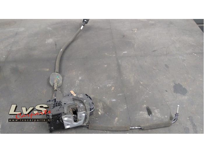 Renault Twingo Serrure portière mécanique 4portes avant droite