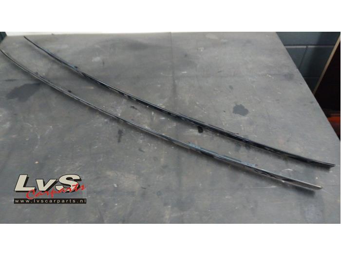 Opel Adam Dachleiste Set