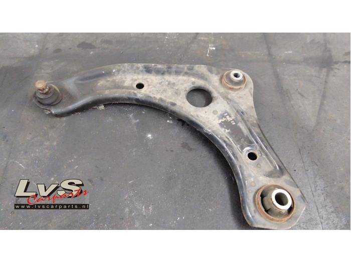 Nissan Micra Bras de suspension avant gauche