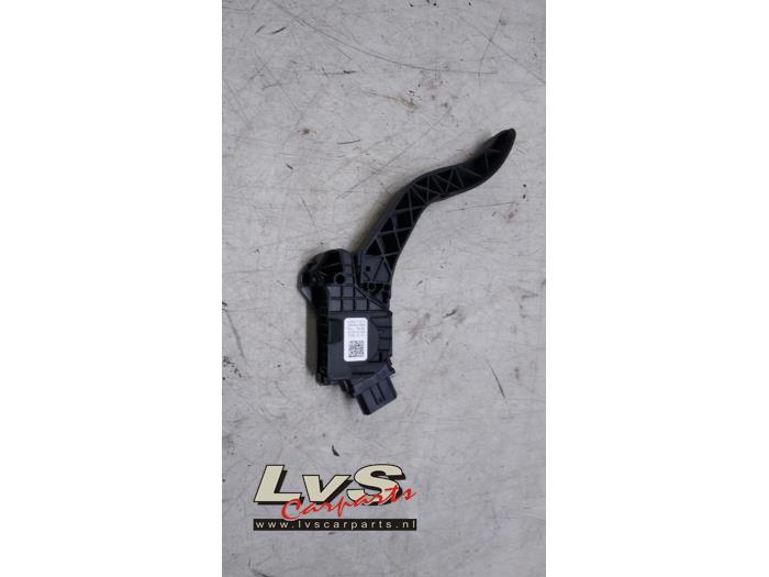 Volkswagen UP Gaspedal