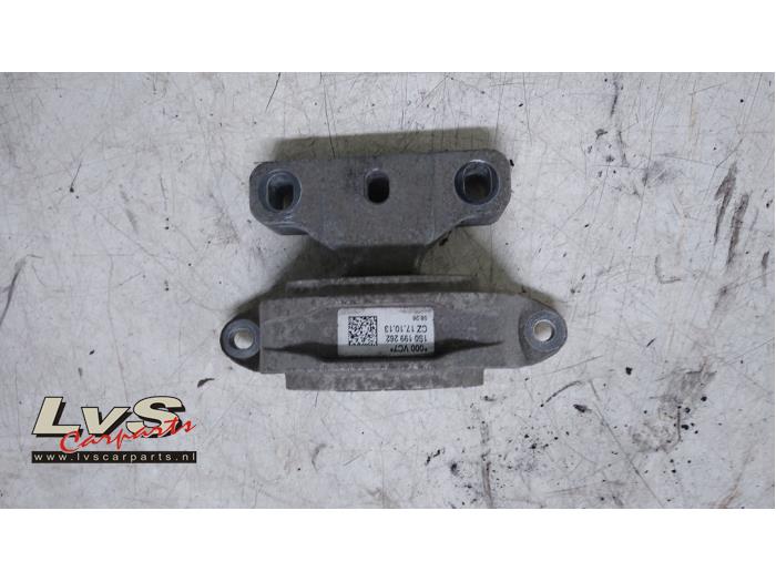 Volkswagen UP Engine mount