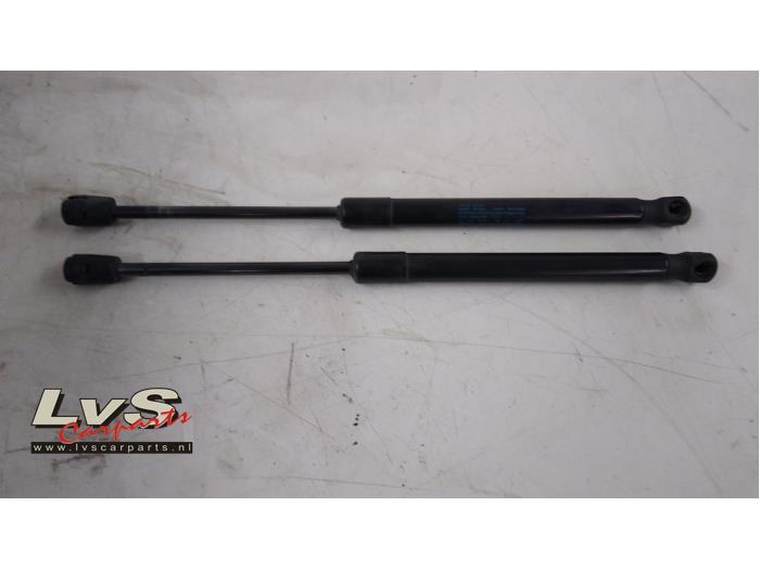 Volkswagen UP Set of gas struts for boot