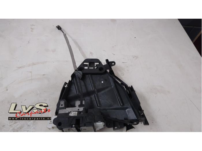 Volvo V40 Türschlossmechanik 4-türig rechts vorne