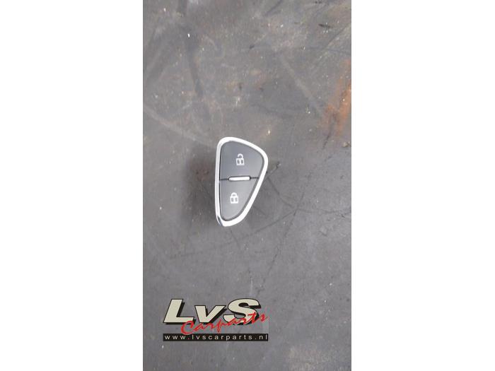 Opel Adam Central locking switch