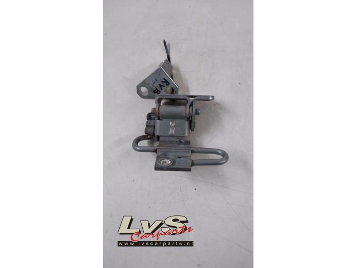 Volkswagen Eos Front door hinge, right