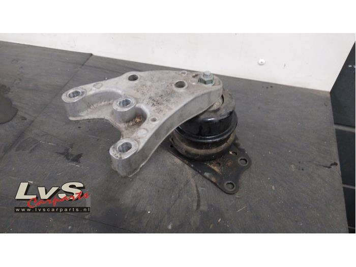 Volkswagen Polo Support moteur