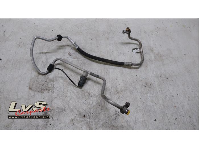 Volkswagen Polo Air conditioning line