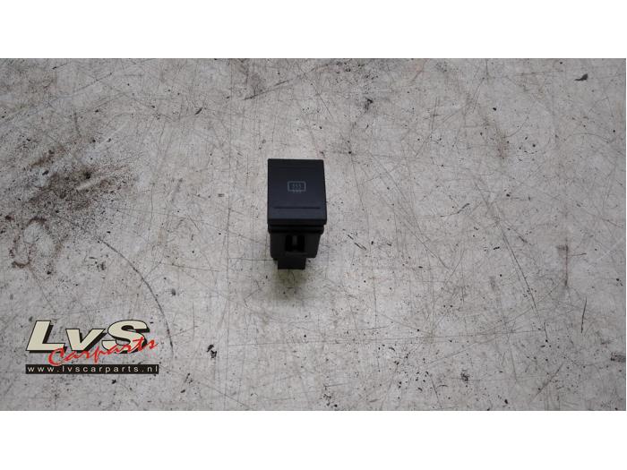 Volkswagen Polo Rear window heating switch