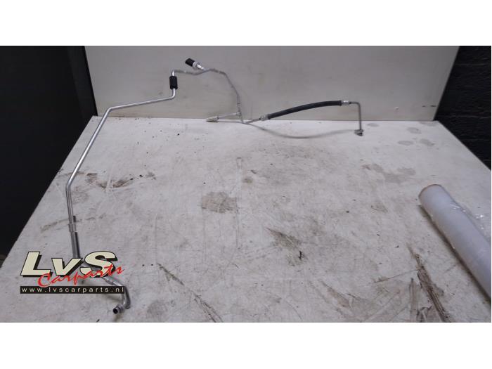 Volkswagen Polo Air conditioning line