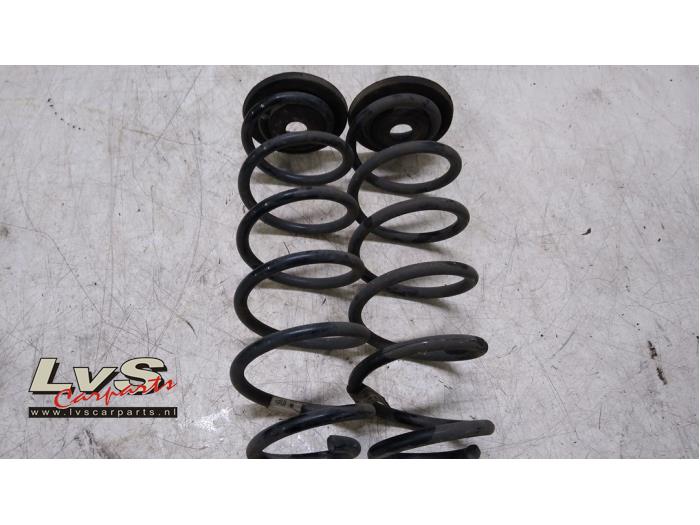 Volkswagen Polo Schroefveer achter