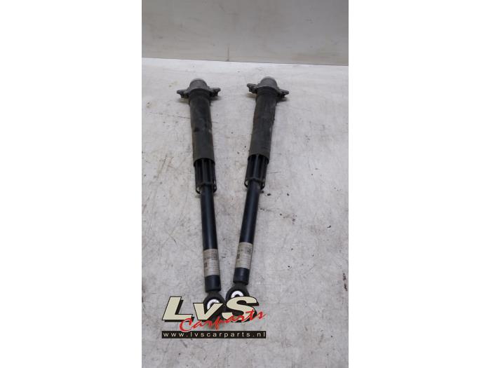 Volkswagen Polo Shock absorber kit