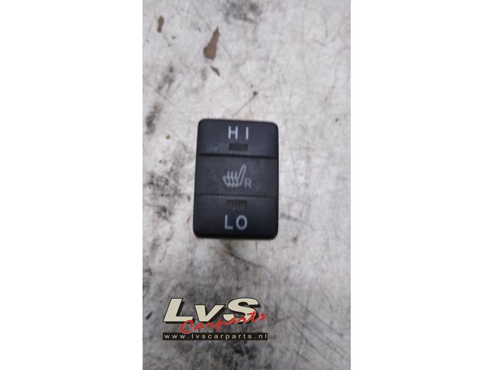 Toyota Auris Commutateur chauffage siège