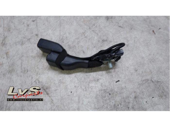 Toyota Auris Sicherheitsgurt Schließe Mitte hinten