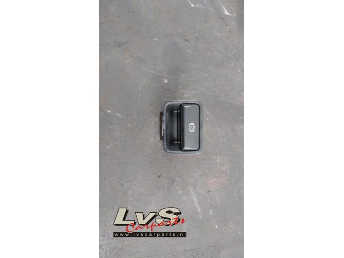Mercedes CLA Parking brake switch
