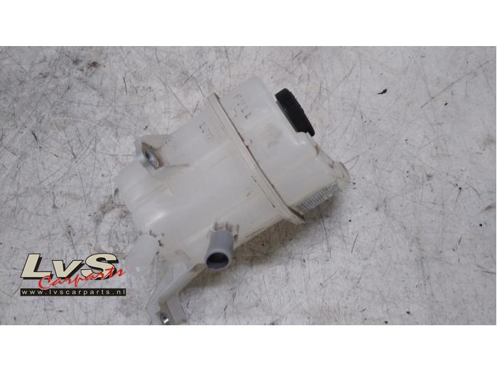 Toyota Prius Expansion vessel